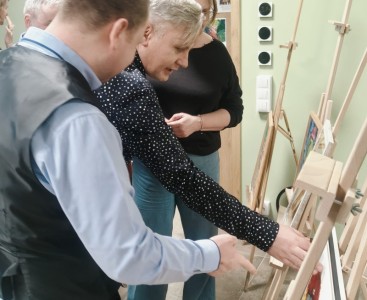 Wernisaż wystawy prac i rękodzieła „Kolorowy Świat” - powiększ