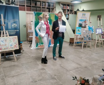 Wernisaż wystawy prac i rękodzieła „Kolorowy Świat” - powiększ