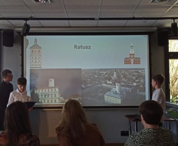 Międzyszkolny Konkurs Wiedzy o Powiecie Strzeleckim - powiększ