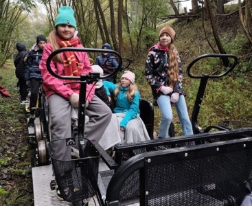 Staniszczańska Kolej Drezynowa - klasa 6a  - powiększ