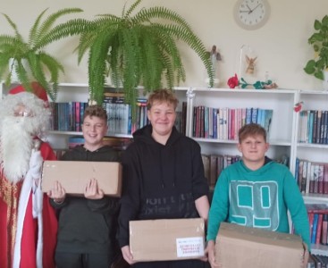 Mała książka-wielki człowiek - powiększ