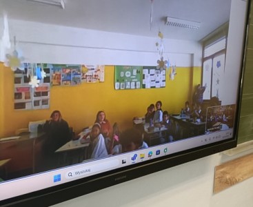 What about with this art - powiększ