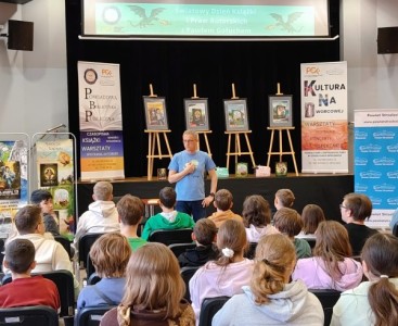 Światowy Dzień Książki i Praw Autorskich - powiększ