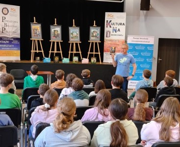 Światowy Dzień Książki i Praw Autorskich - powiększ